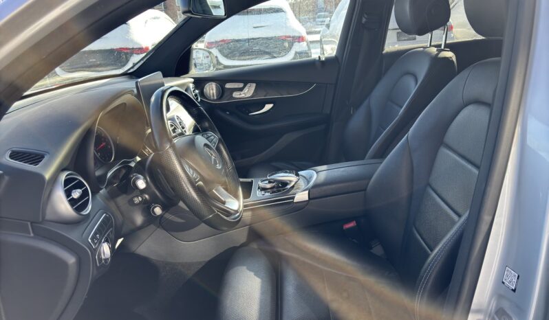
								2017 Mercedes-Benz GLC300 4MATIC Coupe full									