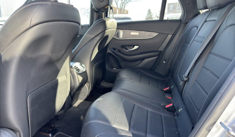 
								2017 Mercedes-Benz GLC300 4MATIC Coupe full									
