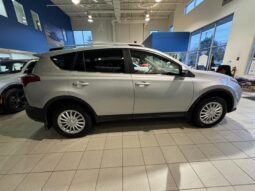 
										2015 Toyota RAV4 Fwd Le full									