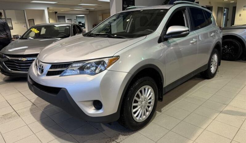 2015 Toyota RAV4 - Used SUV - VIN: 2T3ZFREVXFW233063 - Buckingham Chevrolet Buick GMC Gatineau