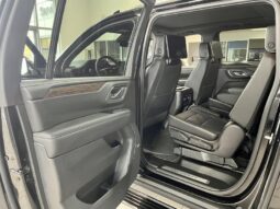 
										2023 Chevrolet Suburban 4×4 Premier full									