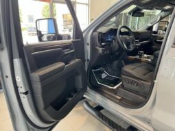 
										2024 Chevrolet Silverado 1500 Crew Cab Standard full									