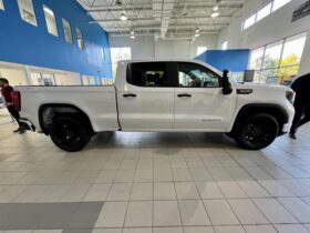 2024 GMC Sierra 1500 Crew Cab Standard