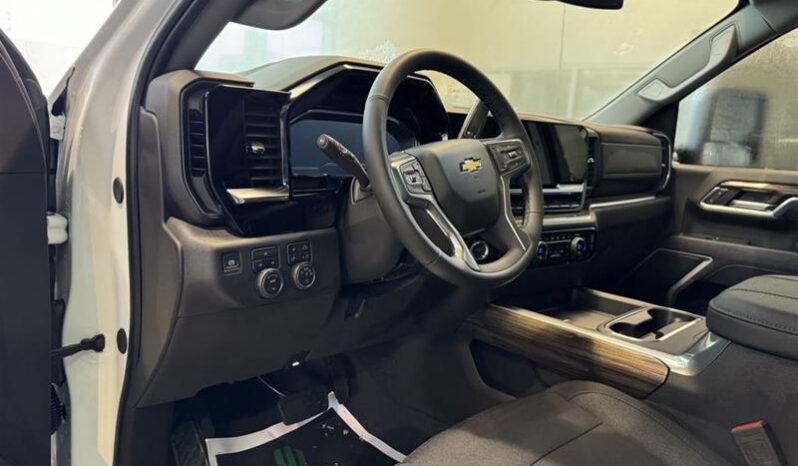 
								2025 Chevrolet Silverado 2500 4wd Crew Cab full									