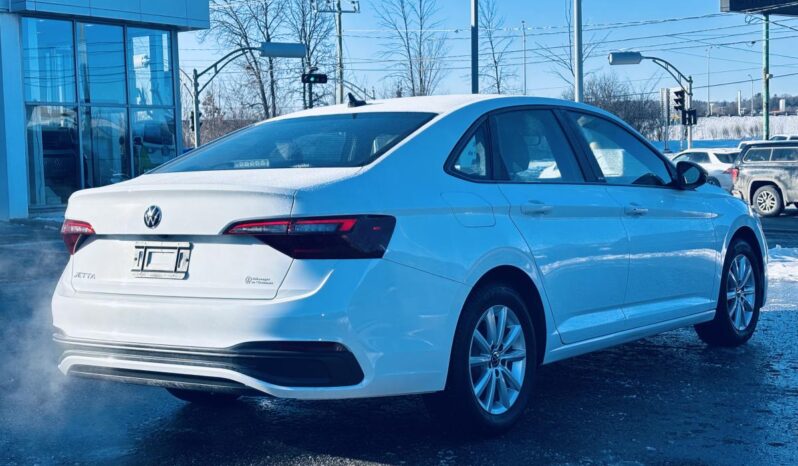 
								2023 Volkswagen Jetta full									