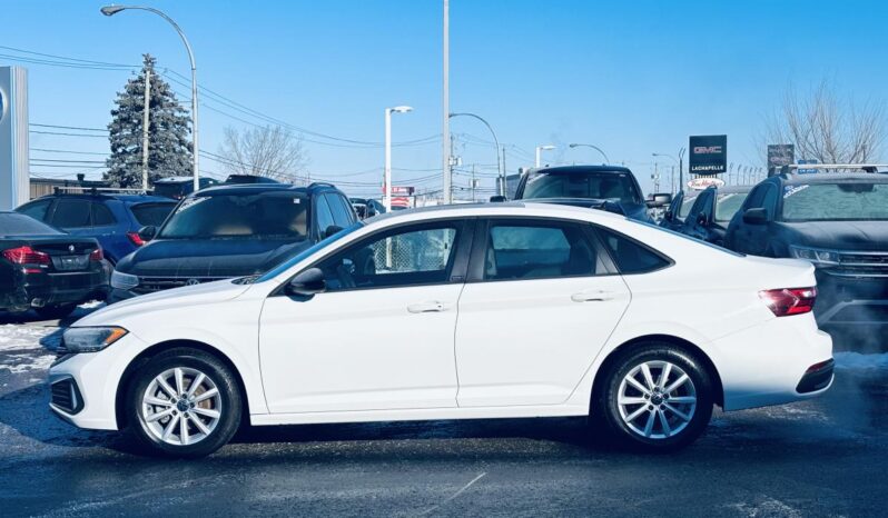 
								2023 Volkswagen Jetta full									