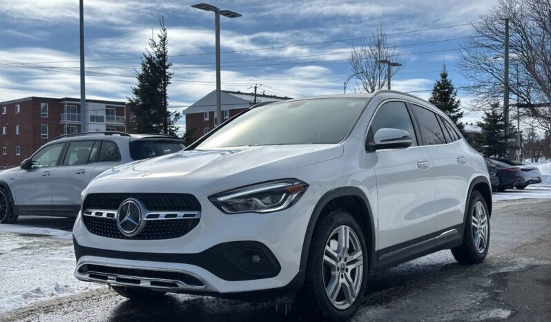 
								2021 Mercedes-Benz GLA250 4MATIC SUV full									