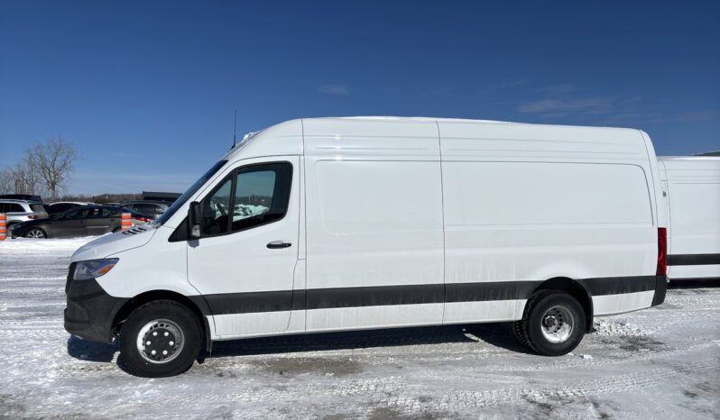 
								2025 Mercedes-Benz Sprinter Cargo Van 3500XD High Roof I4 Diesel HO 170 full									