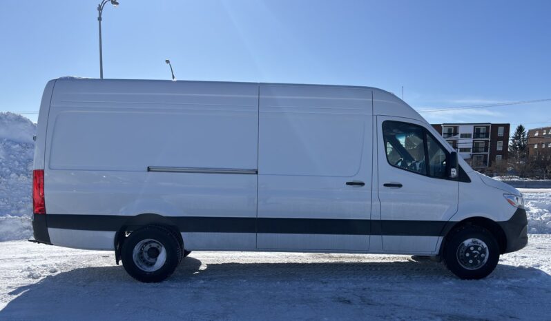 
								2025 Mercedes-Benz Sprinter Cargo Van 3500XD High Roof I4 Diesel HO 170 full									