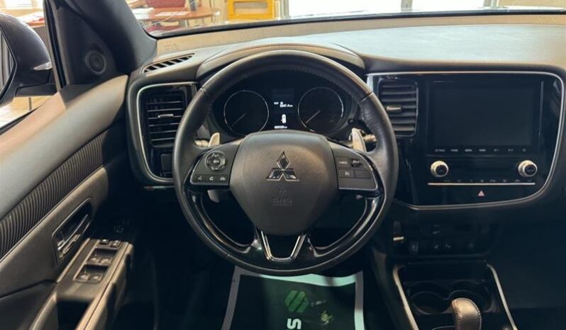 
								2020 Mitsubishi Outlander Limited Edition S full									