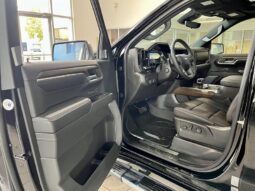 
										2023 Chevrolet Silverado 1500 Crew Cab 4×4 High full									