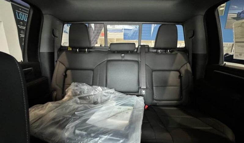 
								2025 Chevrolet Silverado 2500 4wd Crew Cab full									