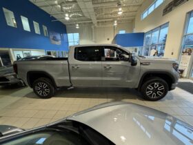 2025 GMC Sierra 1500 Crew Cab Standard