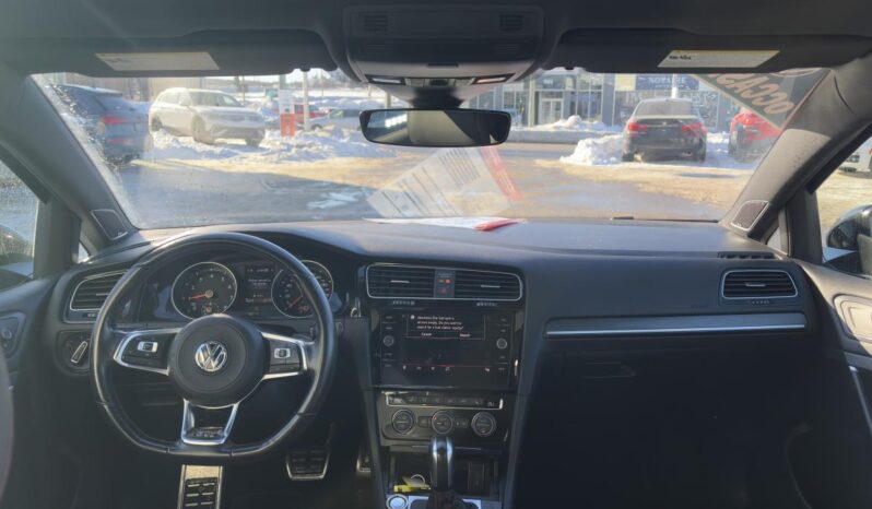 
								2021 Volkswagen Golf GTI 5-Dr 2.0t 7sp At Dsg full									