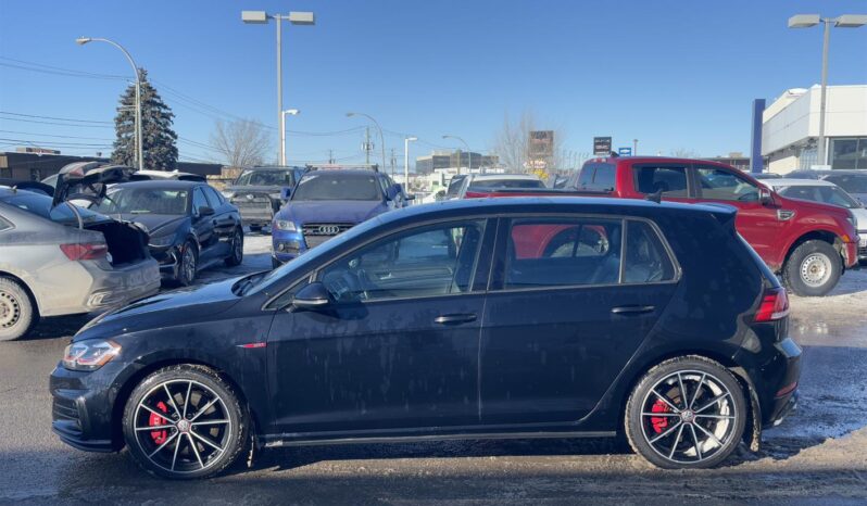 
								2021 Volkswagen Golf GTI 5-Dr 2.0t 7sp At Dsg full									