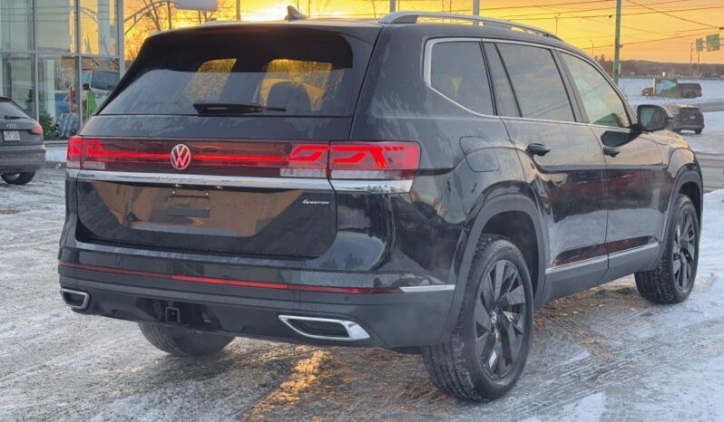 
								2024 Volkswagen Atlas Highline 2.0 Tsi full									