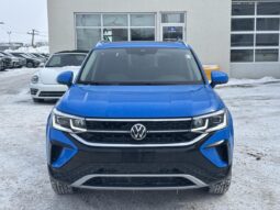 
										2024 Volkswagen Taos Highline 4MOTION full									