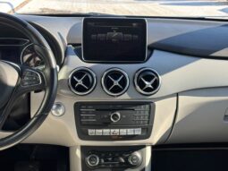 
										2015 Mercedes-Benz B250 4MATIC Sports Tourer full									