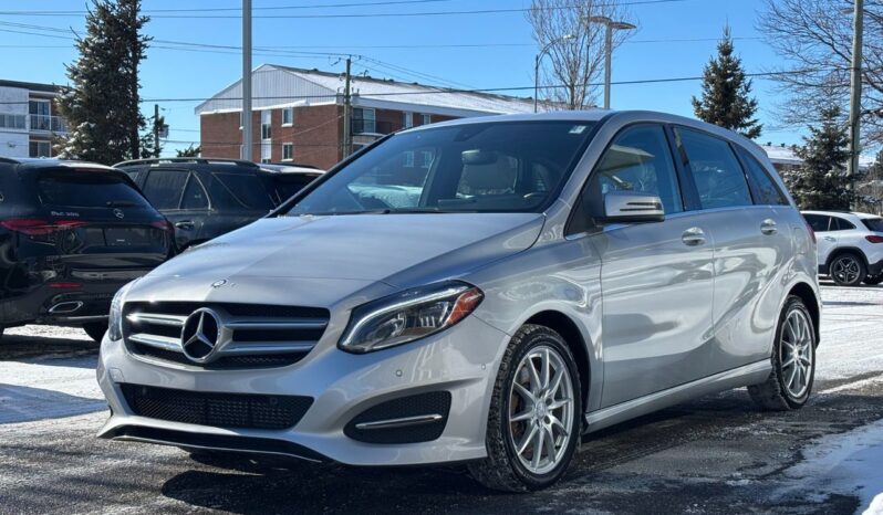 
								2015 Mercedes-Benz B250 4MATIC Sports Tourer full									