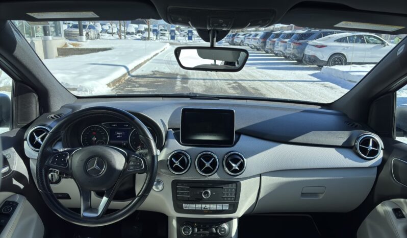 
								2015 Mercedes-Benz B250 4MATIC Sports Tourer full									