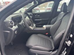 
										2025 Mercedes-Benz C-Class C 300 4MATIC full									