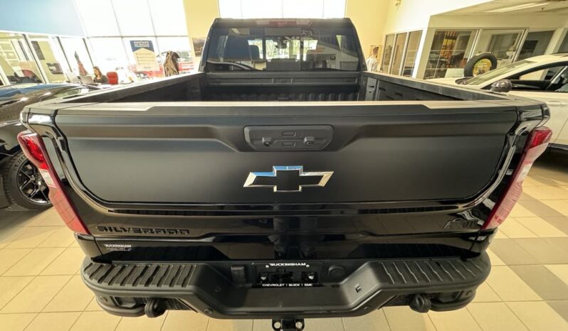 
								2025 Chevrolet Silverado 1500 Crew Cab Short Box 4 full									