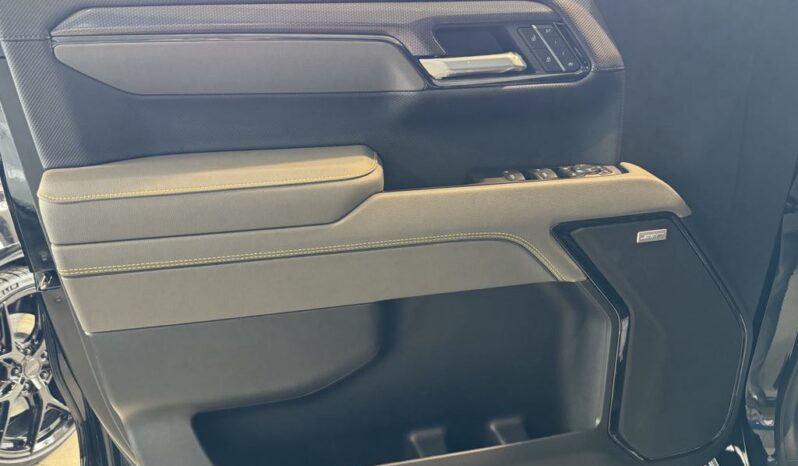 
								2025 Chevrolet Silverado 1500 Crew Cab Short Box 4 full									