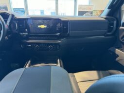 
										2025 Chevrolet Silverado 2500 4wd Crew Cab full									