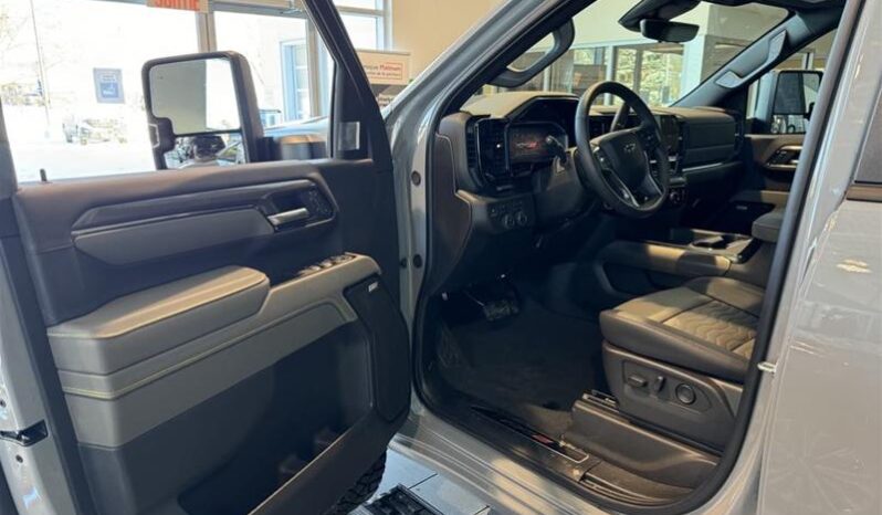 
								2025 Chevrolet Silverado 2500 4wd Crew Cab full									