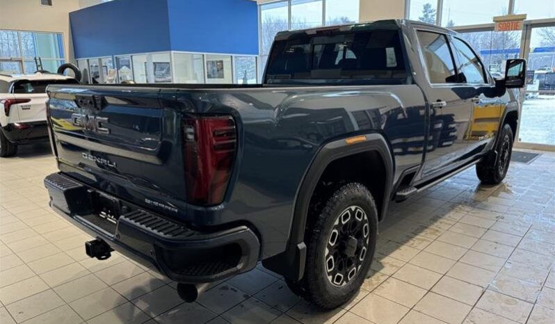 
								2025 GMC Sierra 2500 4wd Crew Cab full									