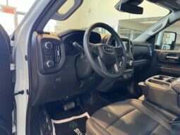 
										2025 GMC Sierra 3500 4wd Crew Cab full									