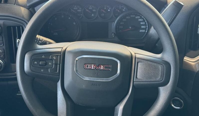 
								2025 GMC Sierra 3500 4wd Crew Cab full									