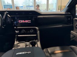 
										2025 GMC Sierra 2500 4wd Crew Cab full									