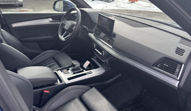 
								2021 Audi Q5 Technik 45 TFSI quattro full									
