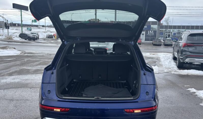 
								2021 Audi Q5 Technik 45 TFSI quattro full									
