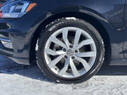 
										2021 Volkswagen Golf full									