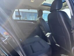 
										2021 Volkswagen Golf full									