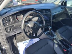 
										2021 Volkswagen Golf full									