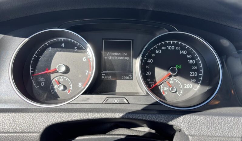 
								2021 Volkswagen Golf full									