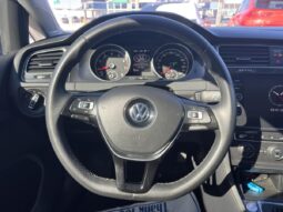 
										2021 Volkswagen Golf full									