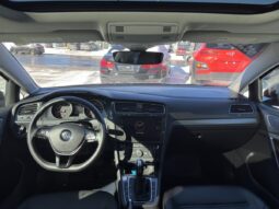 
										2021 Volkswagen Golf full									