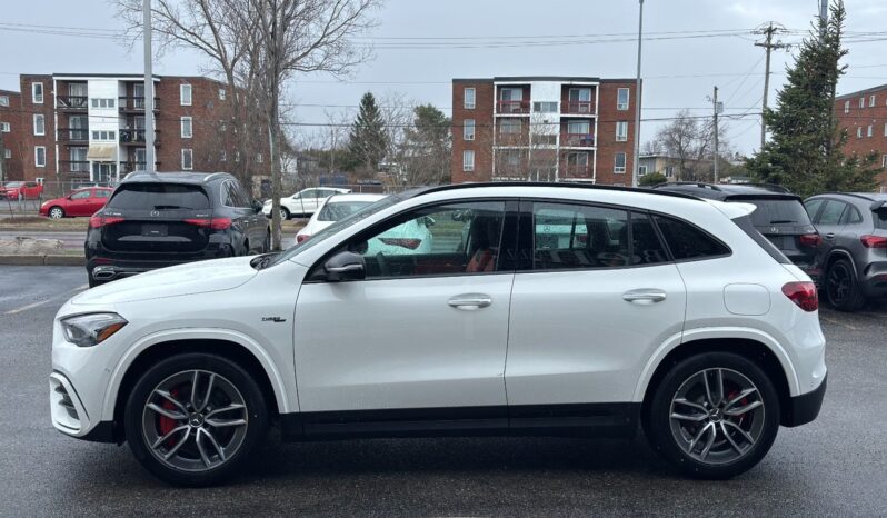 
								2025 Mercedes-Benz GLA AMG 35 4MATIC full									