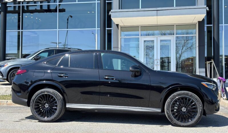 
								2025 Mercedes-Benz GLC Coupe 300 4MATIC full									