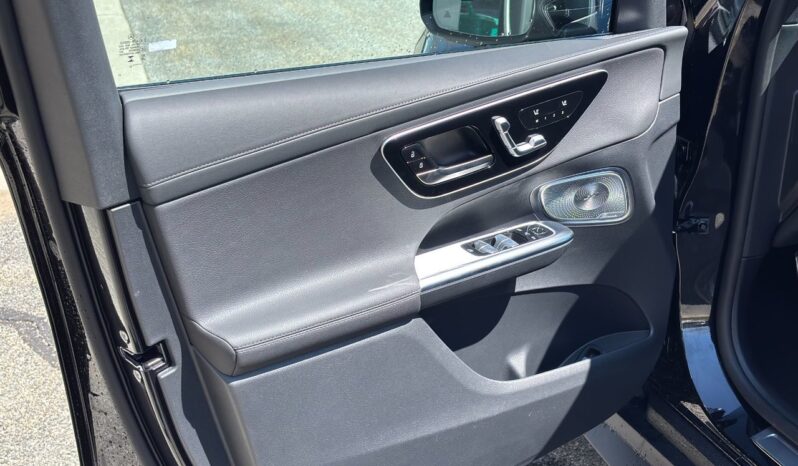 
								2025 Mercedes-Benz GLC Coupe 300 4MATIC full									