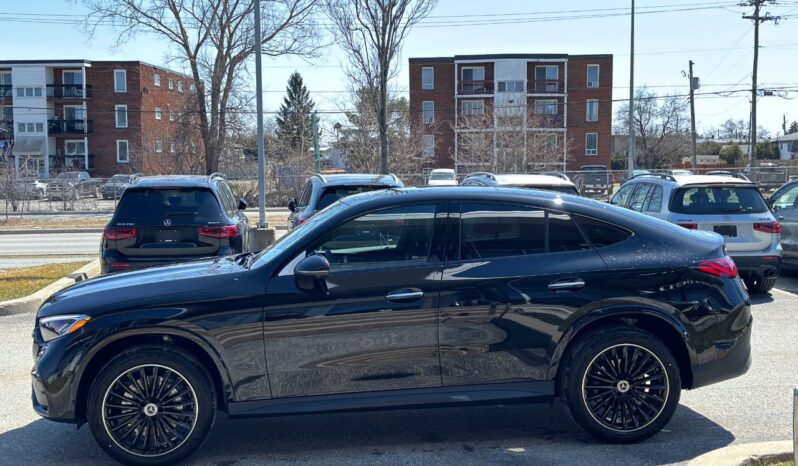 
								2025 Mercedes-Benz GLC Coupe 300 4MATIC full									