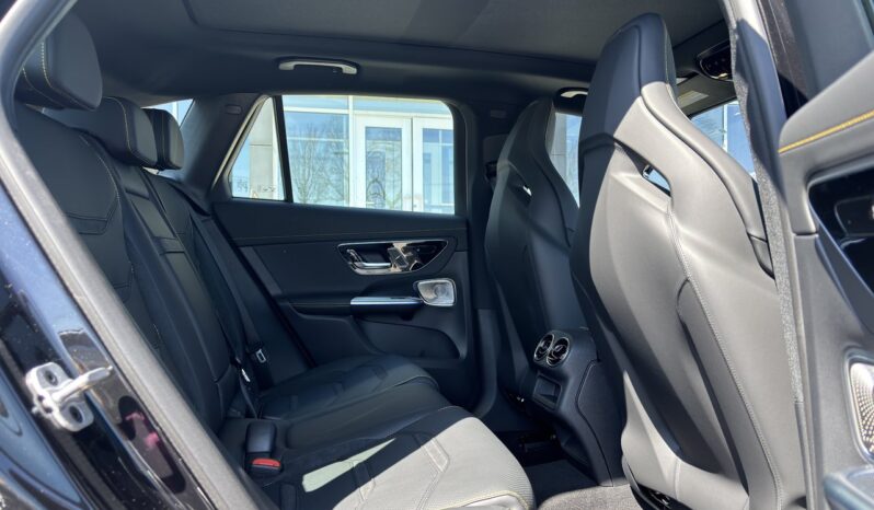
								2025 Mercedes-Benz GLC63 AMG S E Performance 4MATIC+ SUV full									