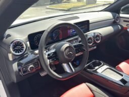 
										2025 Mercedes-Benz CLA 250 4MATIC full									