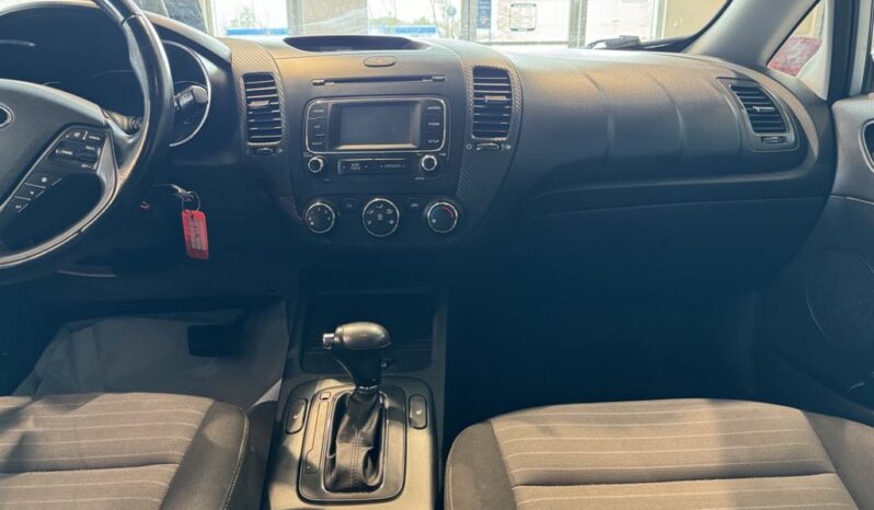 
								2016 Kia Forte 4 Ex – At full									