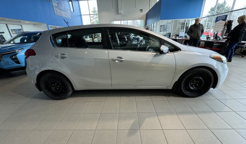 
								2016 Kia Forte 4 Ex – At full									