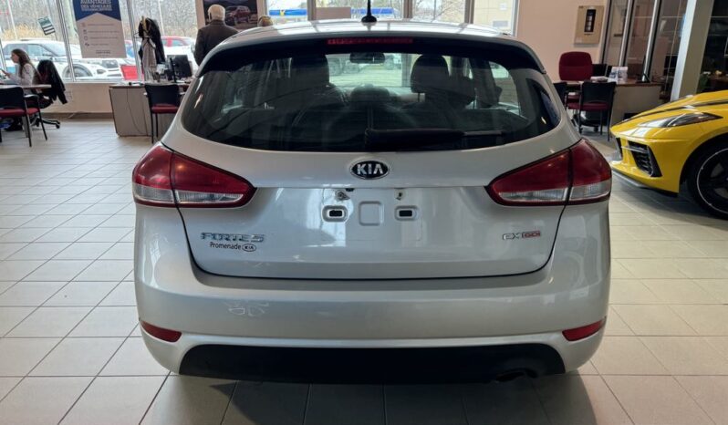 
								2016 Kia Forte 4 Ex – At full									